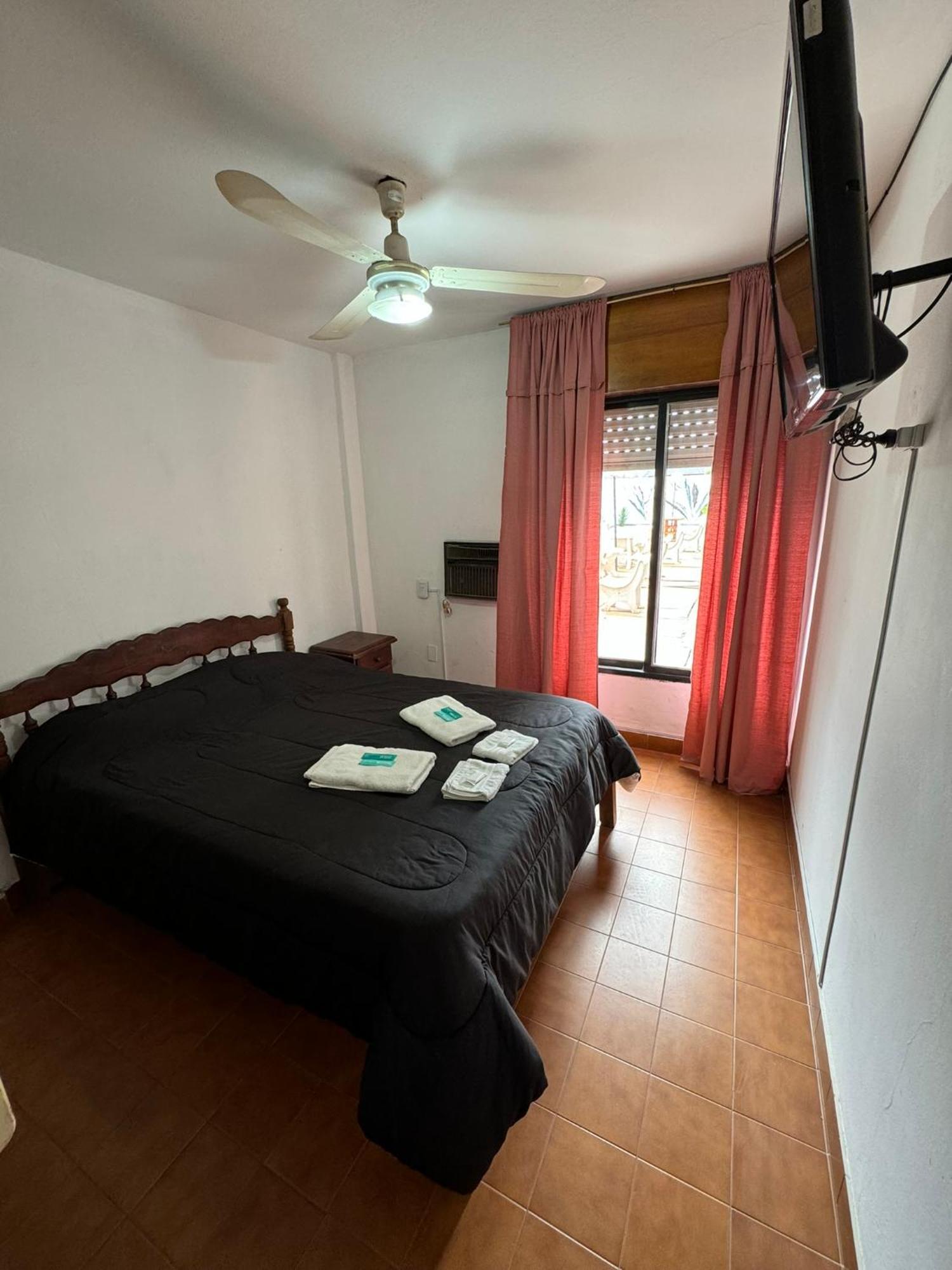 Hotel 4 Ases Embalse Luaran gambar